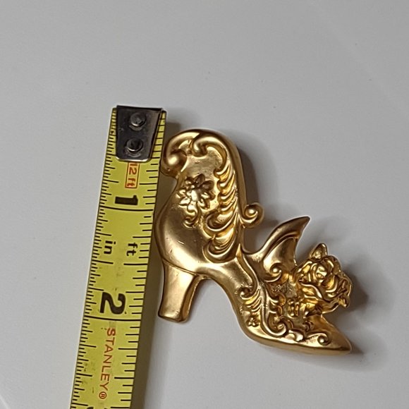 Gold Tone Metal High Heel Shoe Brooch - Picture 7 of 12
